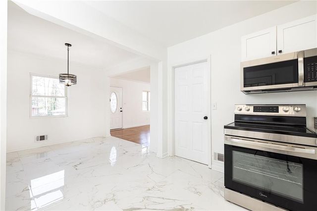 2224 Rosewood Road, Decatur, GA 30032