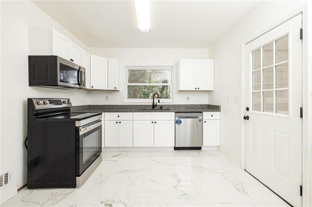 2224 Rosewood Road, Decatur, GA 30032