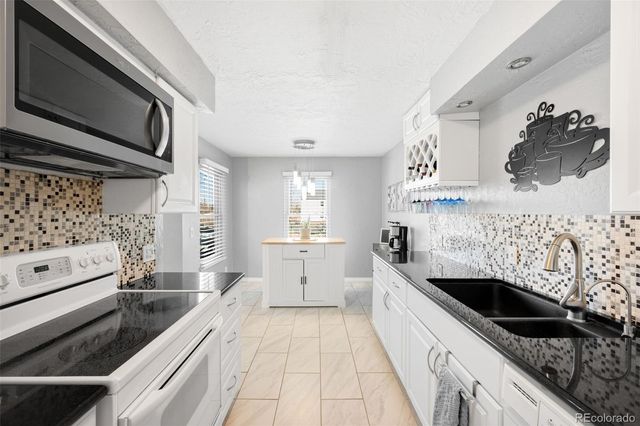 7395 E Eastman Avenue 201M, Denver, CO 80231