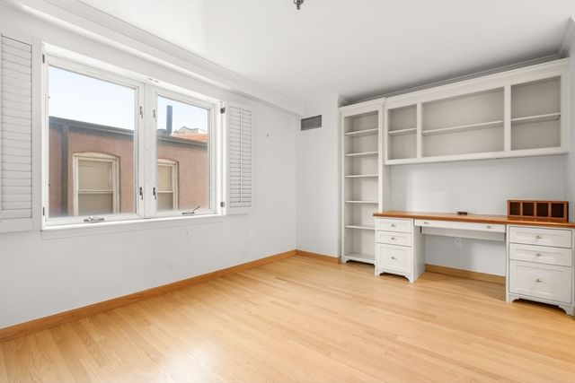 350 North Street 301, Boston, MA 02113