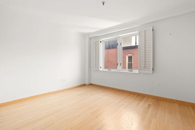 350 North Street 301, Boston, MA 02113