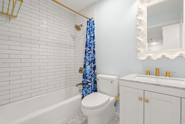 350 North Street 301, Boston, MA 02113