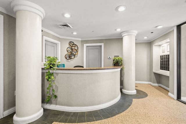 350 North Street 301, Boston, MA 02113