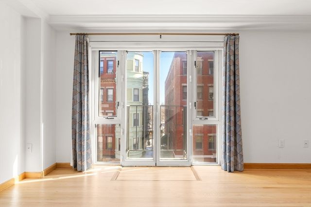 350 North Street 301, Boston, MA 02113