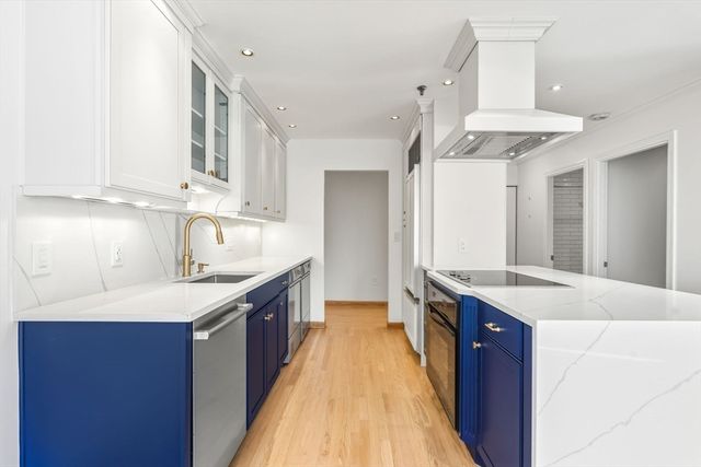 350 North Street 301, Boston, MA 02113