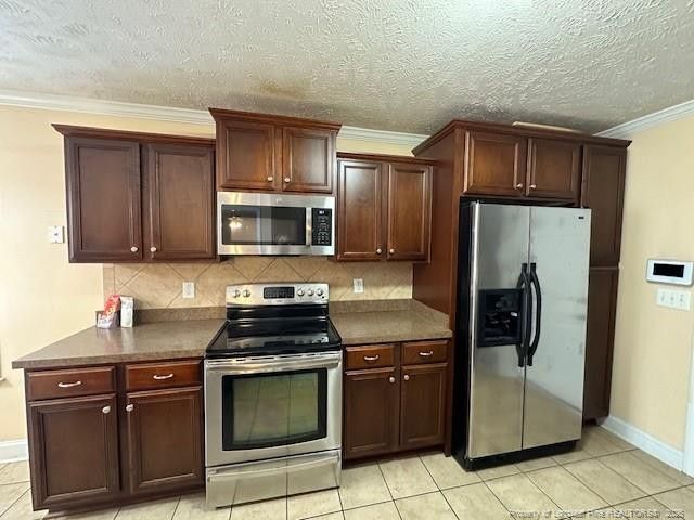 1920 Abbeydale Lane, Fayetteville, NC 28304
