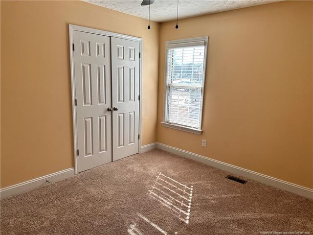 1920 Abbeydale Lane, Fayetteville, NC 28304