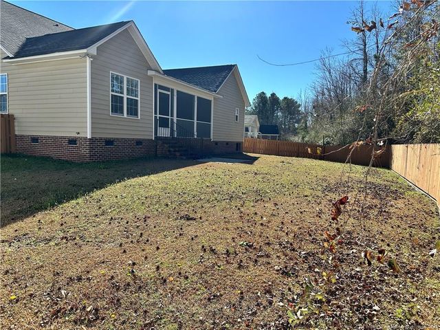 1920 Abbeydale Lane, Fayetteville, NC 28304