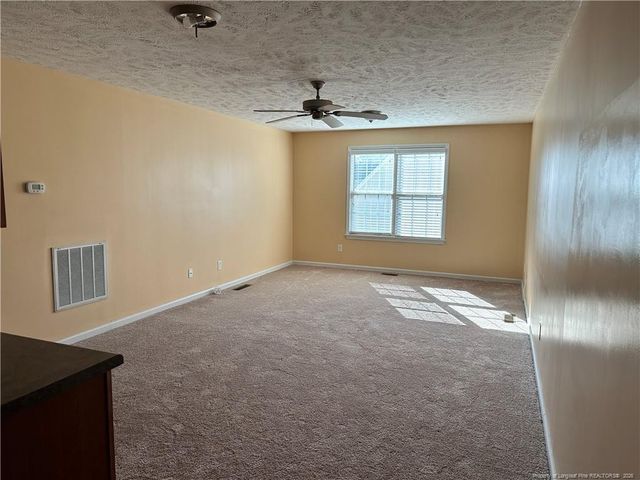 1920 Abbeydale Lane, Fayetteville, NC 28304