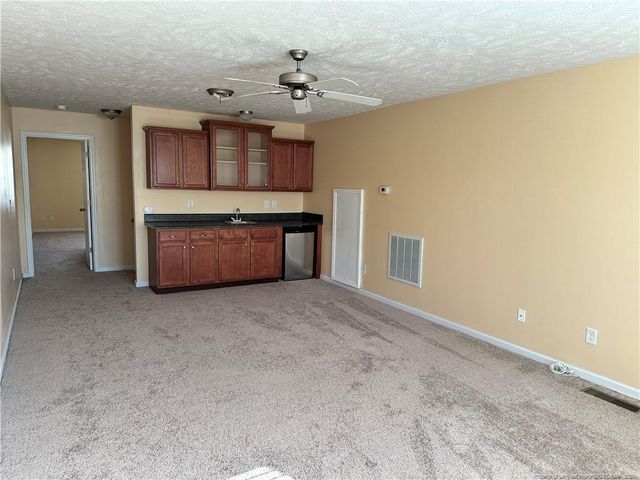 1920 Abbeydale Lane, Fayetteville, NC 28304