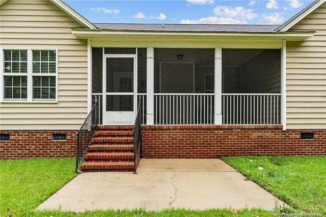 1920 Abbeydale Lane, Fayetteville, NC 28304