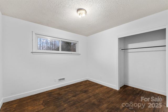 326 Neal Drive, Charlotte, NC 28213