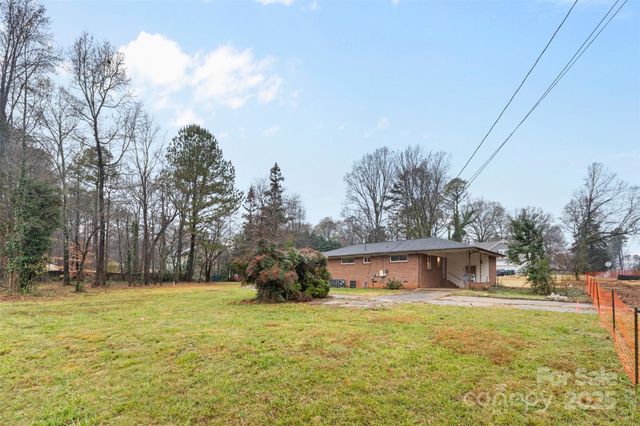 326 Neal Drive, Charlotte, NC 28213