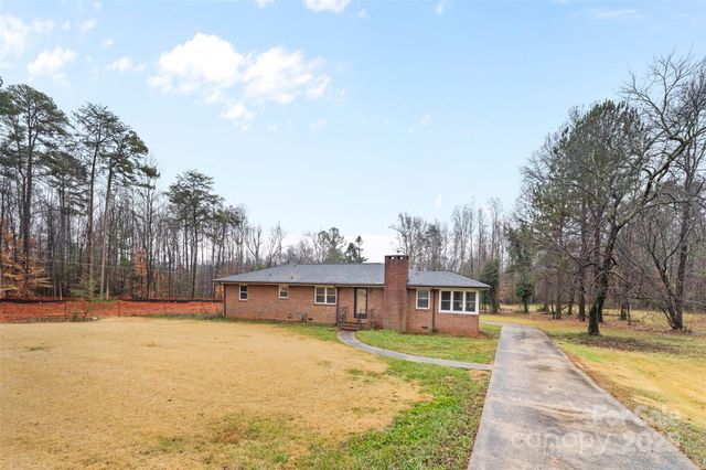 326 Neal Drive, Charlotte, NC 28213