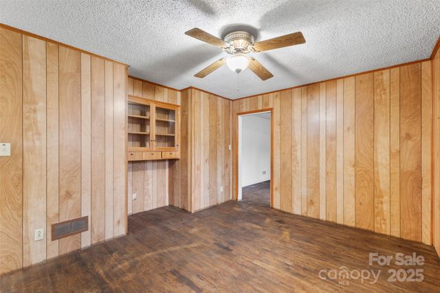 326 Neal Drive, Charlotte, NC 28213