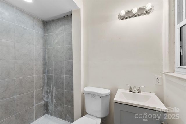 326 Neal Drive, Charlotte, NC 28213