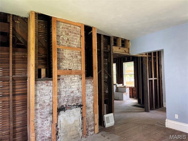407 Portland Avenue, Belleville, IL 62220