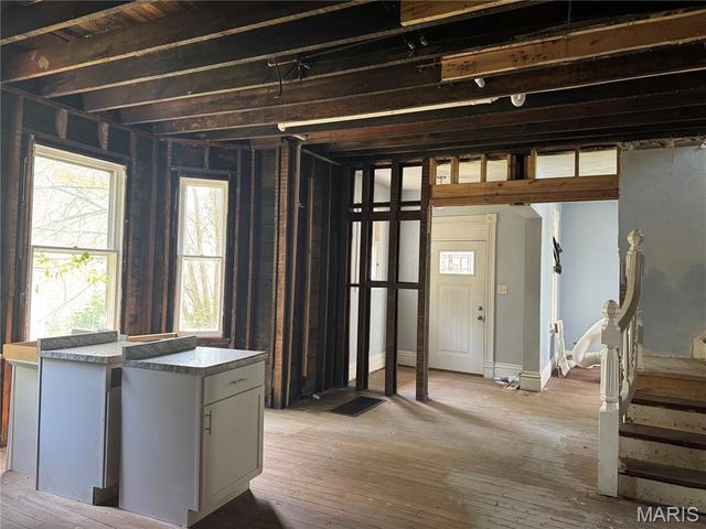 407 Portland Avenue, Belleville, IL 62220