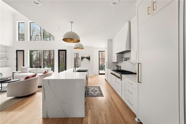 6025 Carlisle Lane, Johns Creek, GA 30022