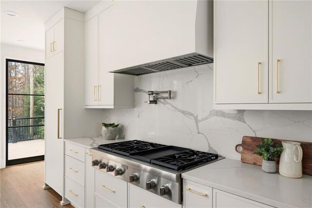 6025 Carlisle Lane, Johns Creek, GA 30022