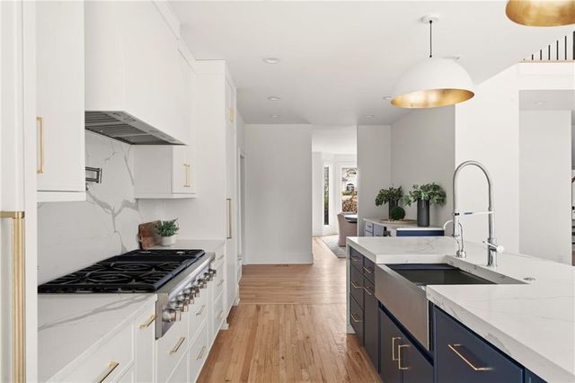 6025 Carlisle Lane, Johns Creek, GA 30022