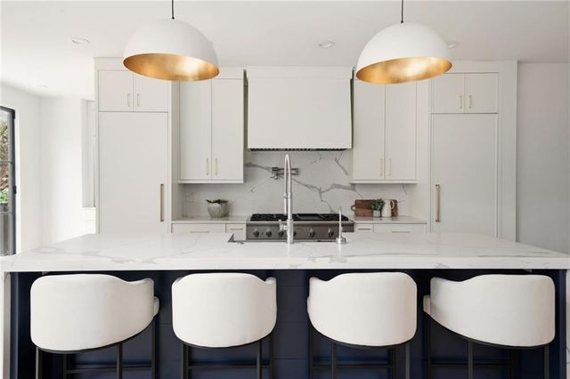 6025 Carlisle Lane, Johns Creek, GA 30022