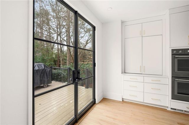 6025 Carlisle Lane, Johns Creek, GA 30022