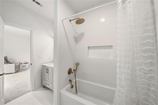 6025 Carlisle Lane, Johns Creek, GA 30022