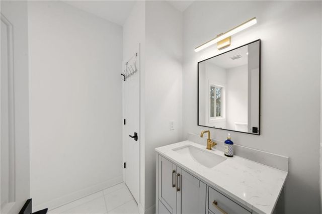 6025 Carlisle Lane, Johns Creek, GA 30022