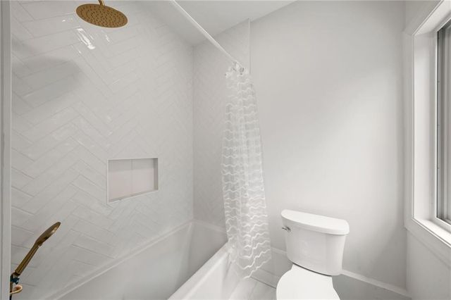 6025 Carlisle Lane, Johns Creek, GA 30022