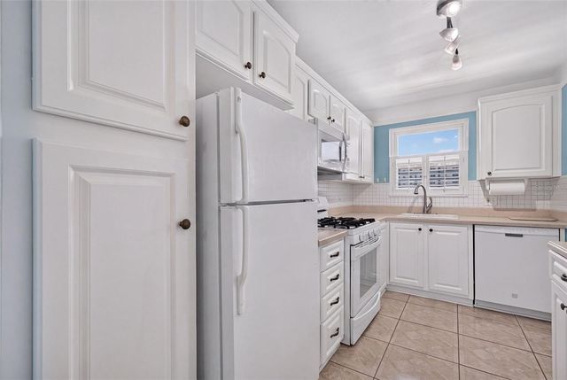 6025 SHORE BOULEVARD S 602, Gulfport, FL 33707