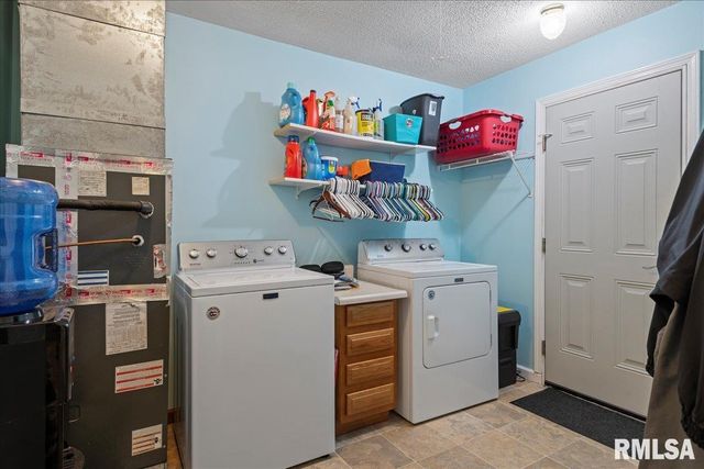 6214 Hayley Court, Springfield, IL 62712