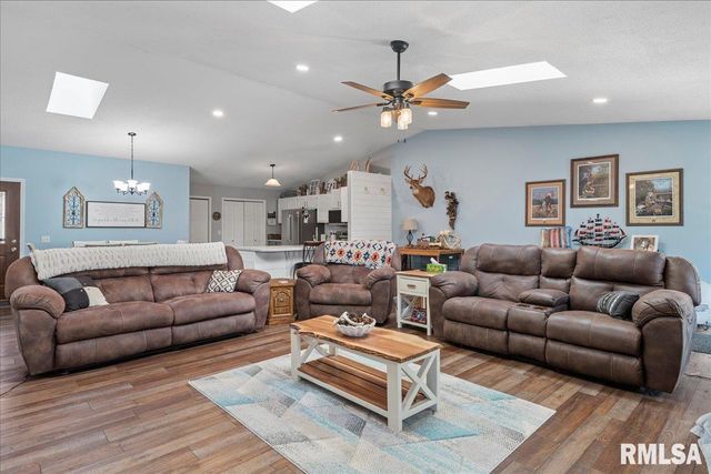 6214 Hayley Court, Springfield, IL 62712