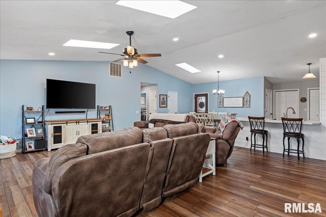 6214 Hayley Court, Springfield, IL 62712