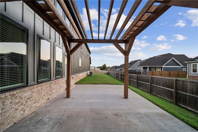 6416 S 59th Street, Rogers, AR 72758