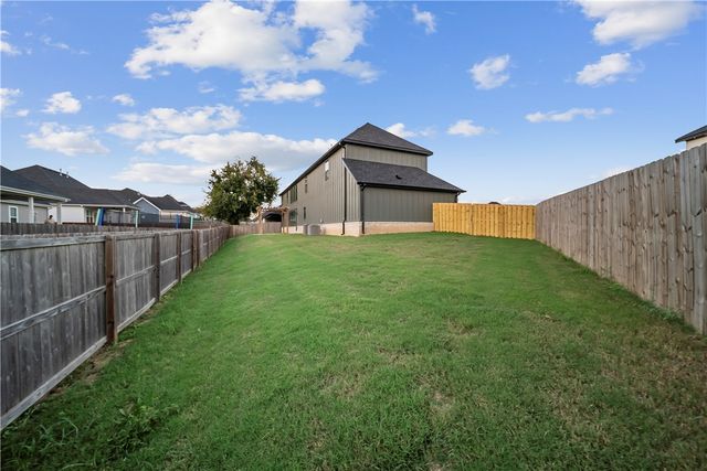 6416 S 59th Street, Rogers, AR 72758