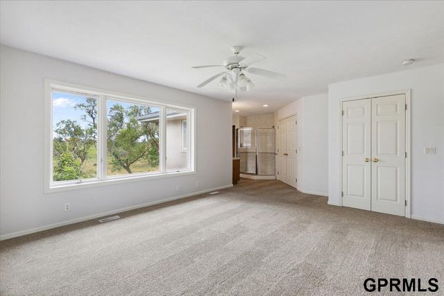 19640 Pawnee Road, Bennington, NE 68007