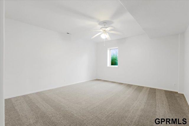 19640 Pawnee Road, Bennington, NE 68007