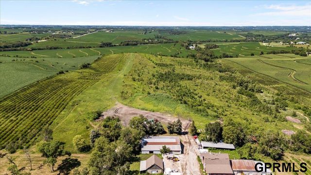 19640 Pawnee Road, Bennington, NE 68007