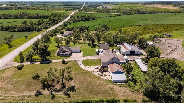 19640 Pawnee Road, Bennington, NE 68007