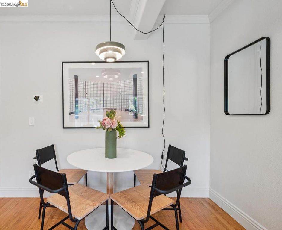 Image 11 of property listing at 933 56Th St, Oakland, CA 94608