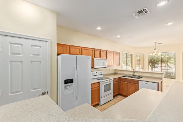 4091 S Vineyard Avenue, Gilbert, AZ 85297