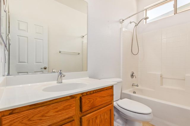 4091 S Vineyard Avenue, Gilbert, AZ 85297