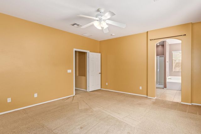 4091 S Vineyard Avenue, Gilbert, AZ 85297