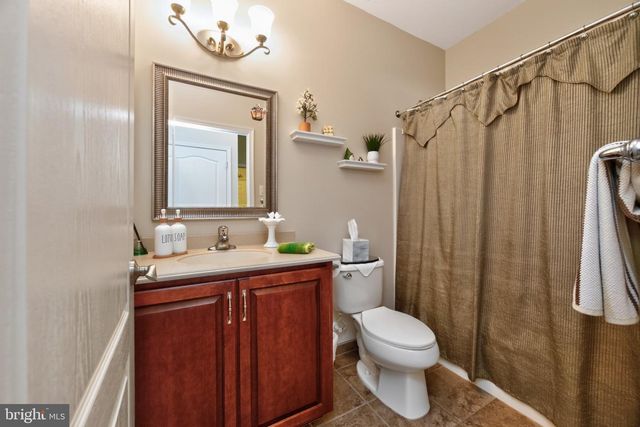 505 MCELREE LN, Coatesville, PA 19320