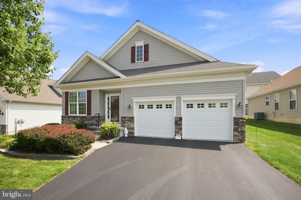 505 MCELREE LN, Coatesville, PA 19320