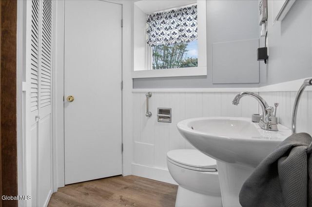 7 Bluebird Court, Waterford, NY 12188