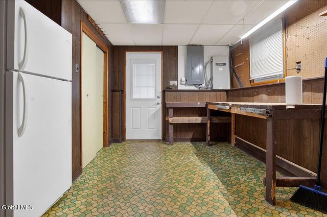 7 Bluebird Court, Waterford, NY 12188