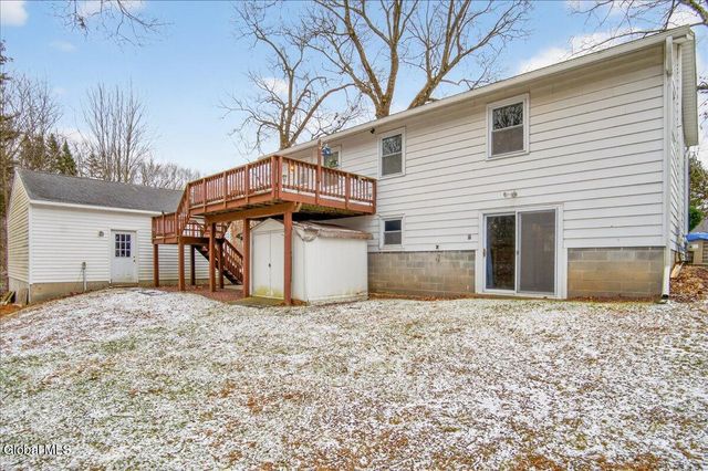 7 Bluebird Court, Waterford, NY 12188