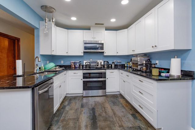211 STEVENAGE DRIVE, Longwood, FL 32779